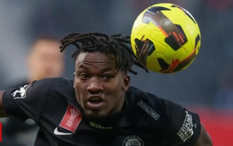 تفاصيل الفشل.. شالكه 04 يخفق في ضم نجم غامبيا سيدي جاتا